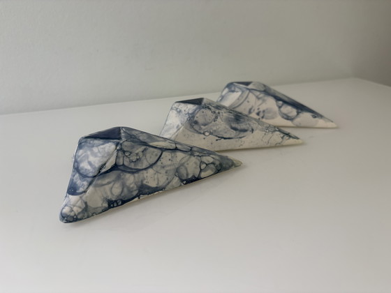 Image 1 of Conjunto de tres esculturas de pared de cerámica