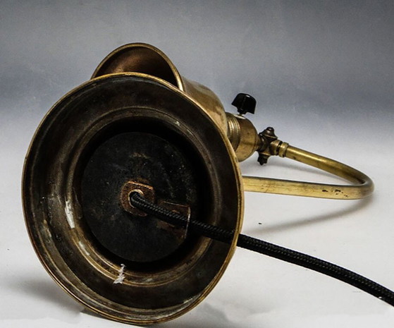 20th Century Art Nouveau Bedside Table Lamp, 1890s – Brass (photo 7 of 12)