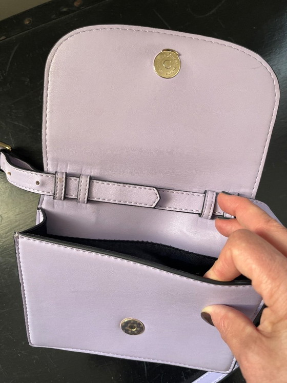 Borsa a tracolla Essentiel Antwerp con motivo occhio diabolico, Lilla, Borse a tracolla, Pelle, Metallo, Viola (foto 5 di 6)