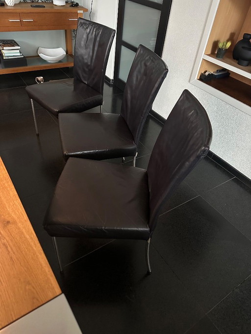 6 Bert Plantagie Jeanne dining chairs in aubergine