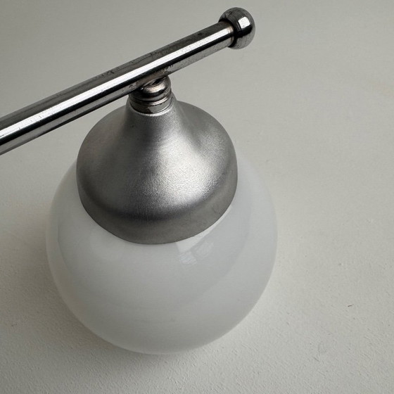 Image 1 of Vintage metalen en opalen wandlamp