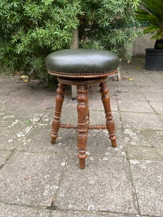 Image 1 of Sgabello per pianoforte antico in rovere, 1880, Napoleone III