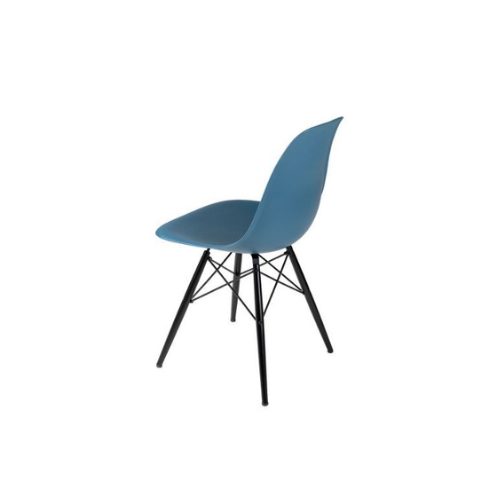 Image 1 of 38x Vitra Eames Plastic Side Chair, maple black/sea blue