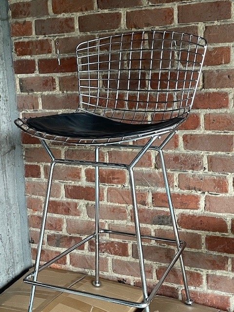 Knoll International Bertoia bar stool