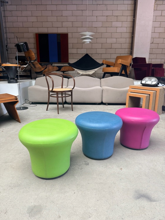 Artifort Mushroom footstool, Footstools & poufs, Leather, Green, Modern (photo 2 of 8)