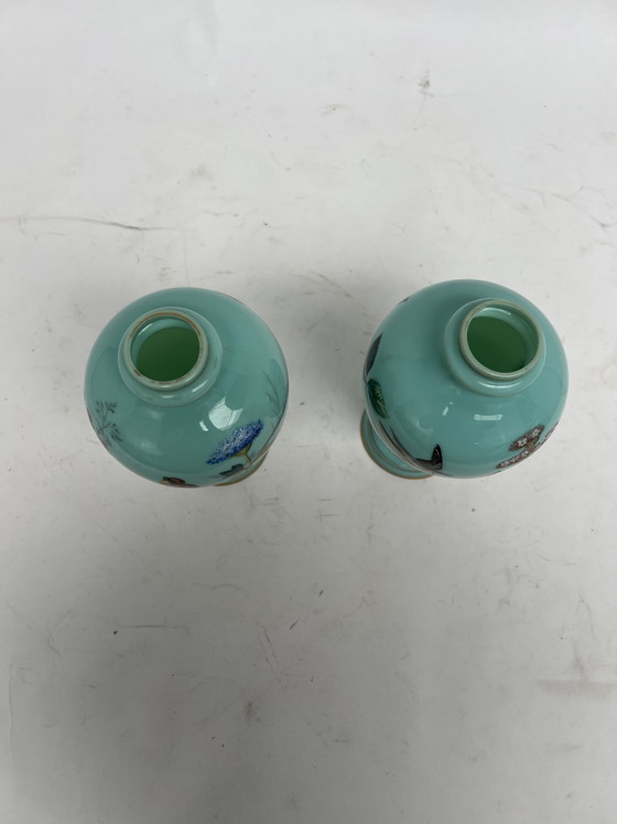 Image 1 of Two unique vases with a bird scene