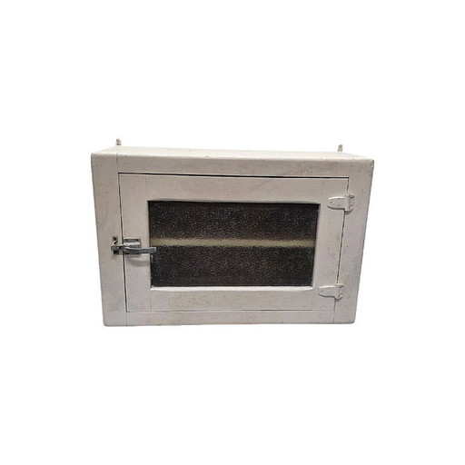 Alter antiker hölzerner Hängemedizinschrank, erste Hälfte des 20. Jahrhunderts