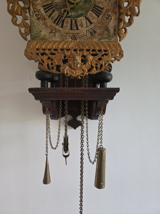 Image 1 of Friese stoelklok