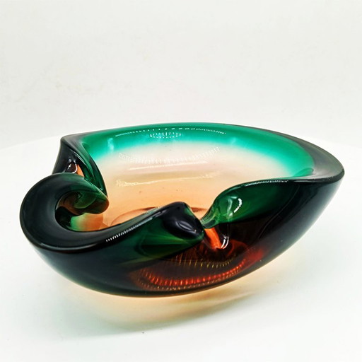 1960s big ashtray or Catch-all in Murano Glass attributed to Flavio Poli for Seguso. Made in Italy.
