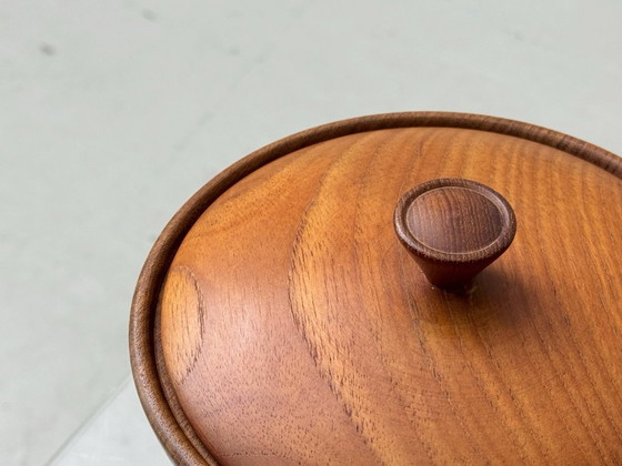 Image 1 of Caja de madera de teca con tapa, Escandinavia, década de 1960.