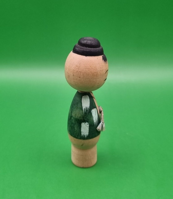 Graziosa Kokeshi Vintage di Mamoru Izu (1925–2019) – Oggetti decorativi, Wood (photo 2 of 5)