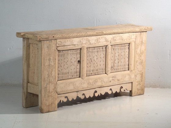 Antique carved sideboard in fir wood – China, circa 1930 (photo 2 of 40)