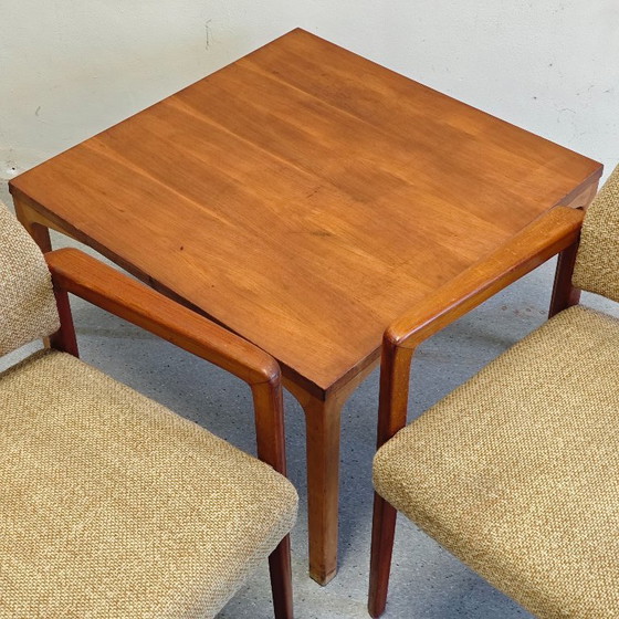 Image 1 of Poltrone danesi vintage con tavolino da caffè
