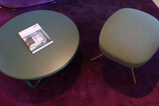 Pode Jolt coffee table