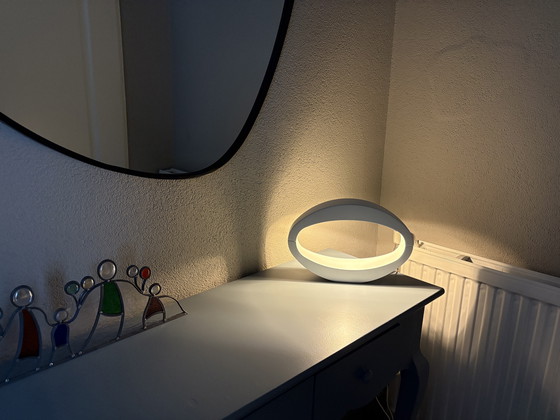 Image 1 of 2 lampes design blanches massives