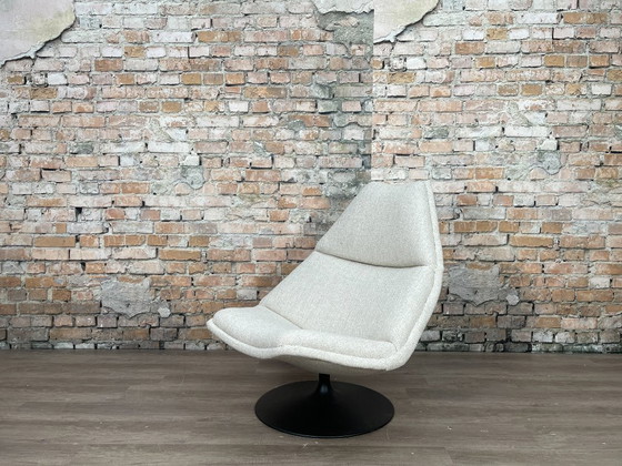 Image 1 of Artifort F510