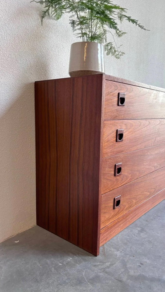 Image 1 of Vintage ladekast teak op plint