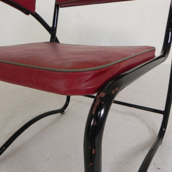 Image 1 of Conjunto de 4 sillones y mesa de centro con estructura tubular de estilo Bauhaus, década de 1950.