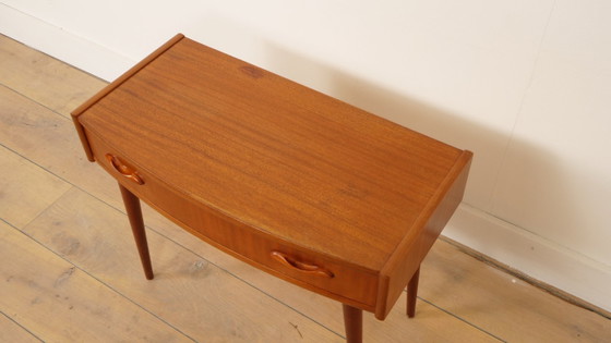 Tavolino vintage in teak con cassetto – Comodini | Anni '60 – Wood (photo 4 of 10)