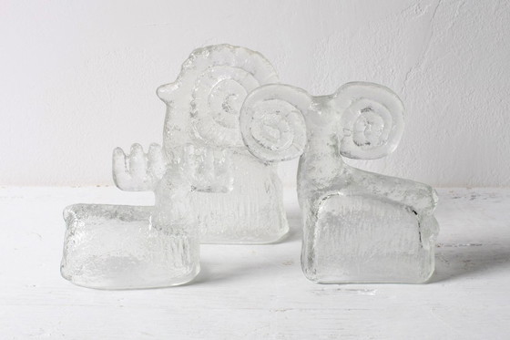 Image 1 of Set di 3 statuette vintage di animali in vetro pressato: Pavel Panek, Capanna di Rudolfova, anni '70