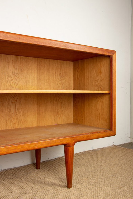 Image 1 of Enfilade danese extra lunga in teak, quercia e skai, 280 cm, di Arne Hovmand-Olsen 1960.