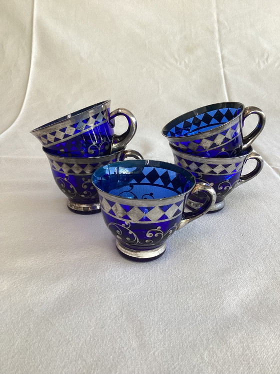 Image 1 of Zeldzaam Italiaans kobaltblauw glazen koffie- en likeurservies met zilverdecor – 21-delig – ca. 1950-1970
