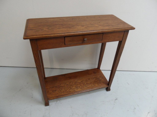Table d'appoint en chêne antique