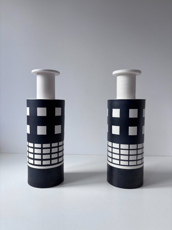 Image 1 of Vase “Rocchetto” – Ettore Sottsass pour Bitossi – Italie, circa 1980 (Hollywood Series)