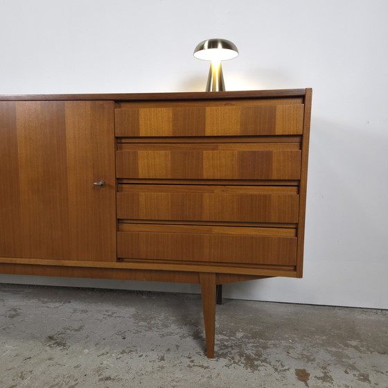 Image 1 of Vintage jaren 60 - 70 teak sideboard Duits, tv meubel