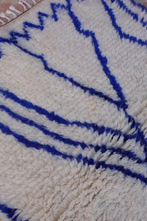 Image 1 of Handgeknüpfter, cremefarbener Teppich mit geometrischen Mustern, 250 cm x 150 cm