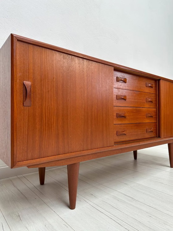 Image 1 of Buffet vintage danois en teck du Mid Century par Clausen & Søn 60s 70s