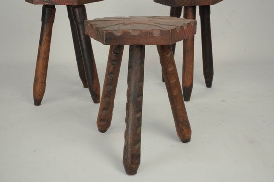 Image 1 of Set van drie vintage Italiaanse brutalistische houten krukken, jaren 60