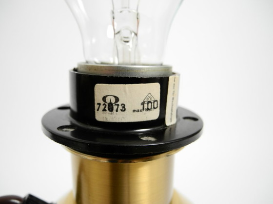 Image 1 of Grote, elegante, zeer zeldzame Putzler tafellamp uit 1970 met verlicht glazen lamphuis en kap van gouden dupionzijde