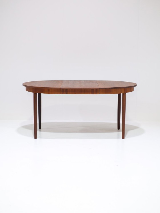 Image 1 of Uitschuifbare eettafel teak Deens vintage rond ovaal