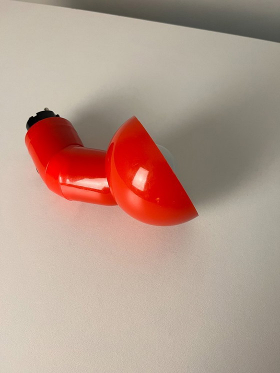 Image 1 of Zeldzame volledig rode vintage stekkerlamp uit 1980