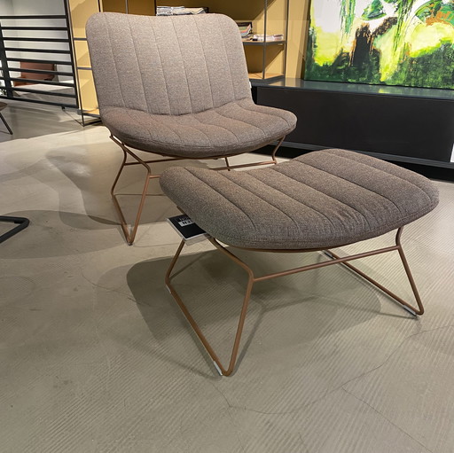 Bert Plantagie Draat fauteuil met poef