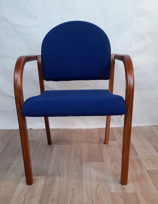 6 X Norway blue fabric stacking conference chairs