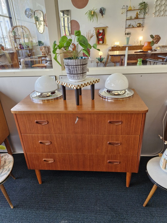 Image 1 of Commode vintage à tiroirs en bois rond 70s