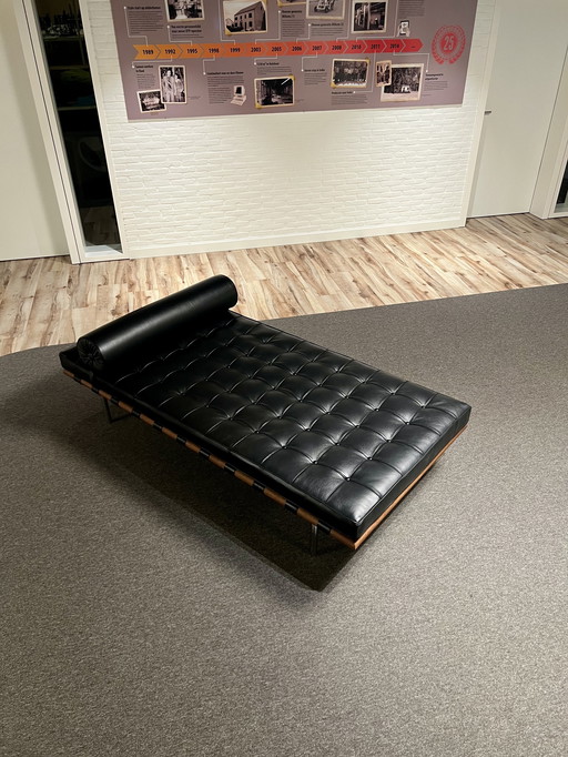 Knoll Barcelona Daybed