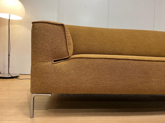 Image 1 of Neues Polsterdesign, ab Lager verfügbar: Bloq 3-Sitzer in Ockergelb