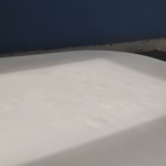 Image 1 of Tavolino da caffè vintage in fibra di vetro Douglas Deeds