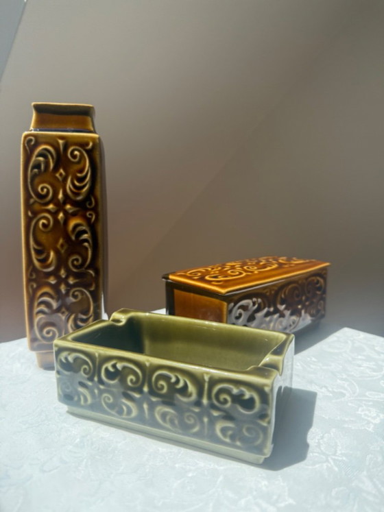 Ditmar Urbach Ceramic Vase & Box Czechoslovakia Set - Free Matching Ashtray (photo 2 of 11)