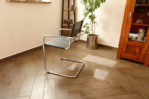 Set Design Chairs with Genuine Leather and Chrome Frame 