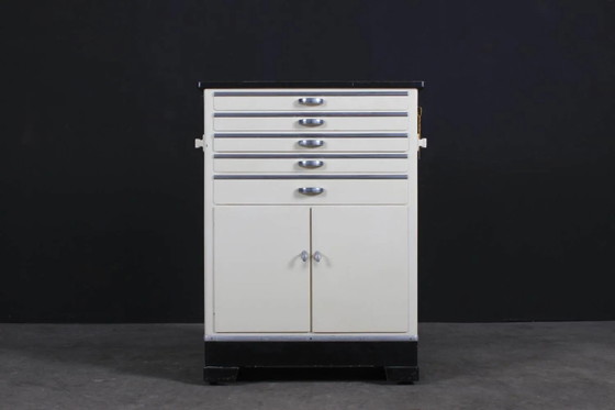 Armoire Vintage Baisch Bauhaus Industrial Design – Commodes, Metal, Glass (photo 17 of 17)
