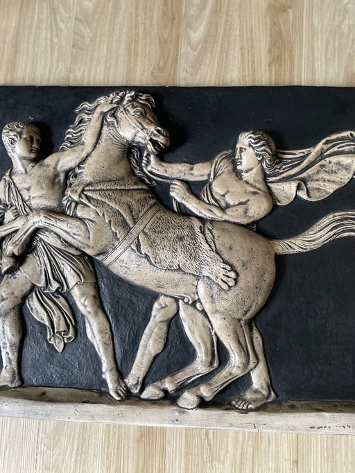 Ce relief appartient au musée Thorvalsen de Copenhague.
