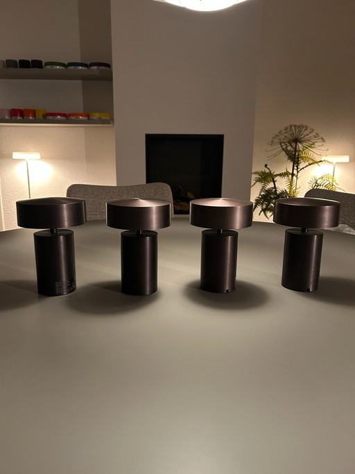 4x Lámpara de mesa Column Portable de la marca de diseño Audo Copenhagen