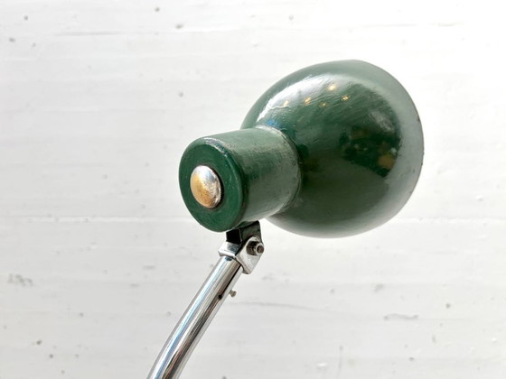 Image 1 of Grüne Tischleuchte aus Metall und Chrom, 1960er Jahre