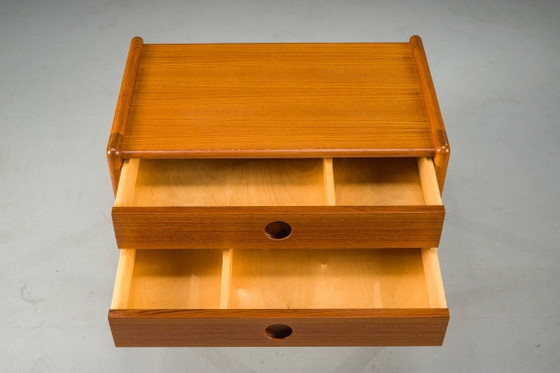 Image 1 of Deens Teakhouten Model VM202 Nachtkastje toegeschreven aan Vildbjerg Møbelfabrik, jaren 60