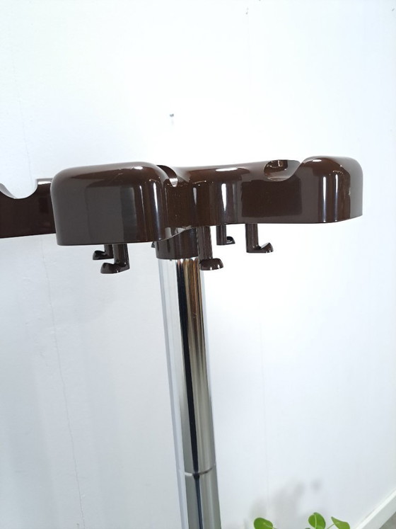 Image 1 of Porte-manteau Velca Legnano marron, modèle VIP, avec chrome et plastique