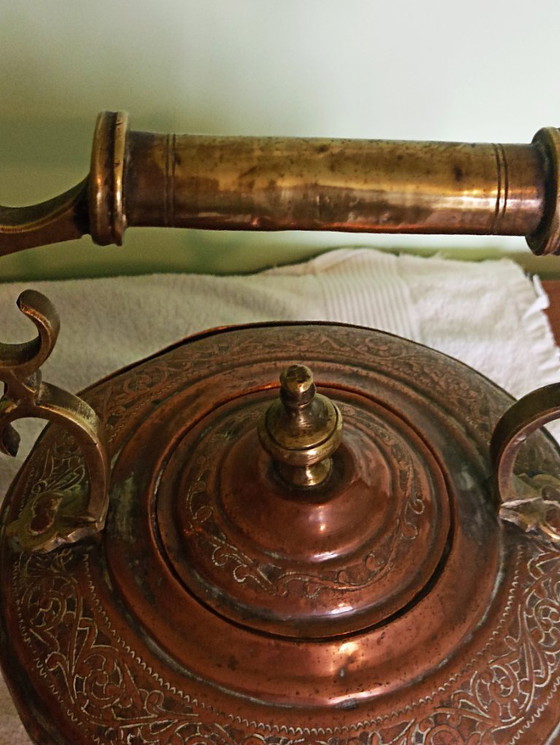 Image 1 of Zeldzame antieke handgehamerde koperen theeketel met komfoor-Maghreb. 